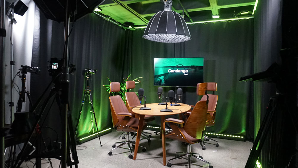 Iluminação profissional do estúdio Candanga Criativa